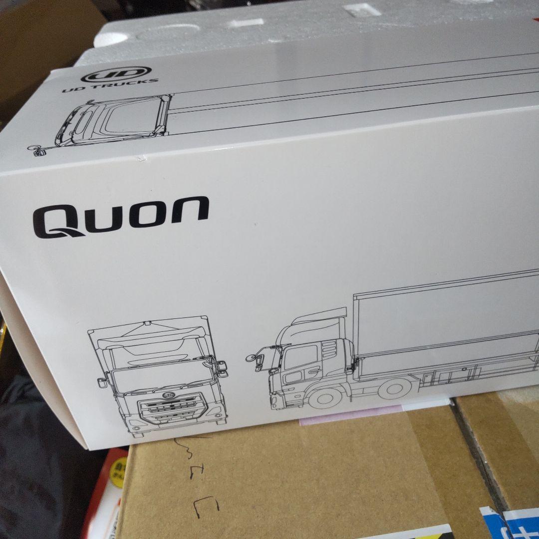 UD Trucks Quon ミニカー 1/43スケール