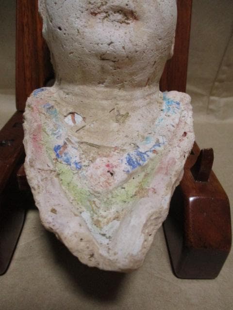 塑像女子俑頭部　Q19-1