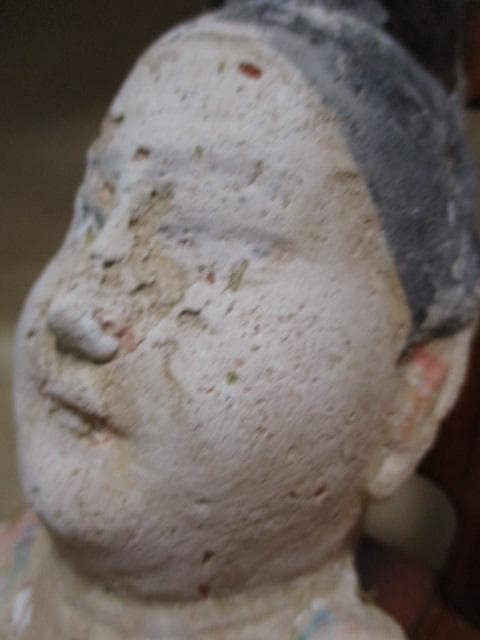 塑像女子俑頭部　Q19-1