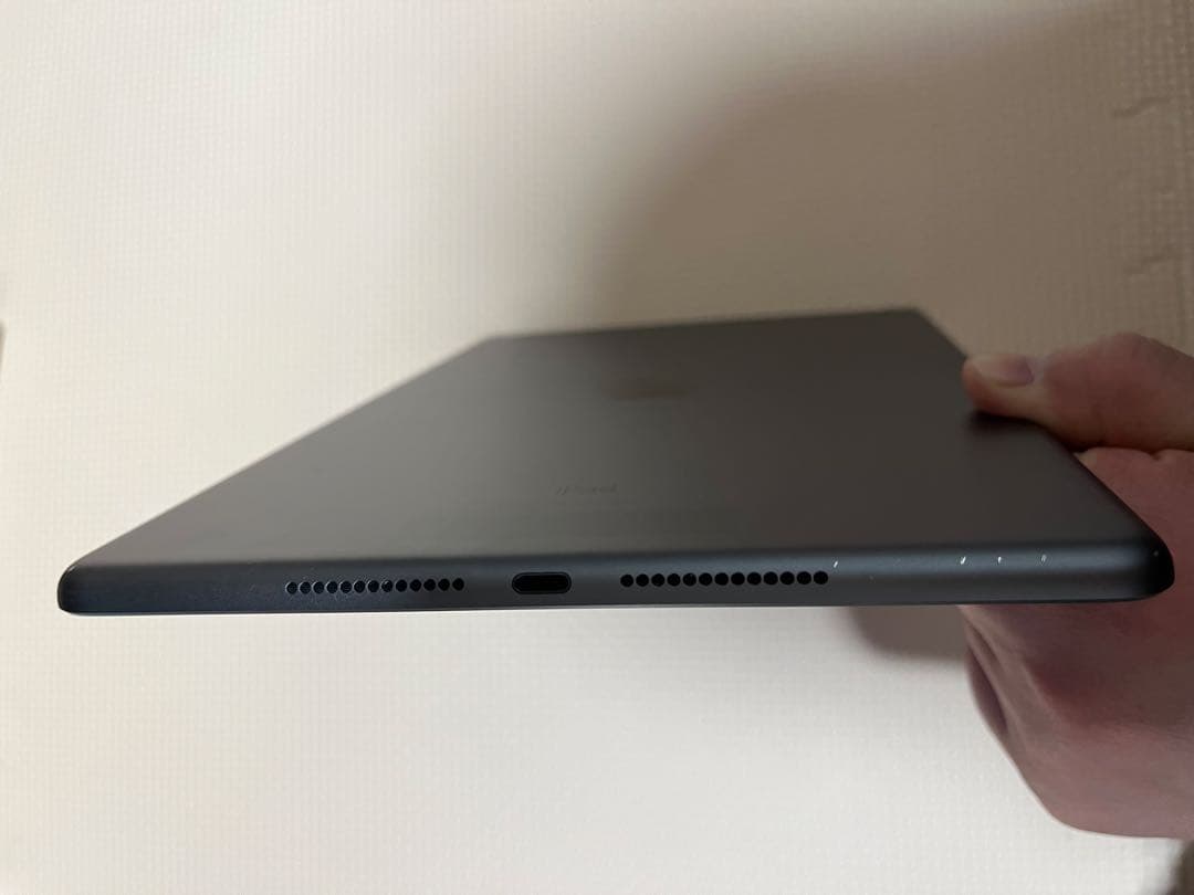 Apple iPad 第7世代 32GB スペースグレー SIMロック解除済