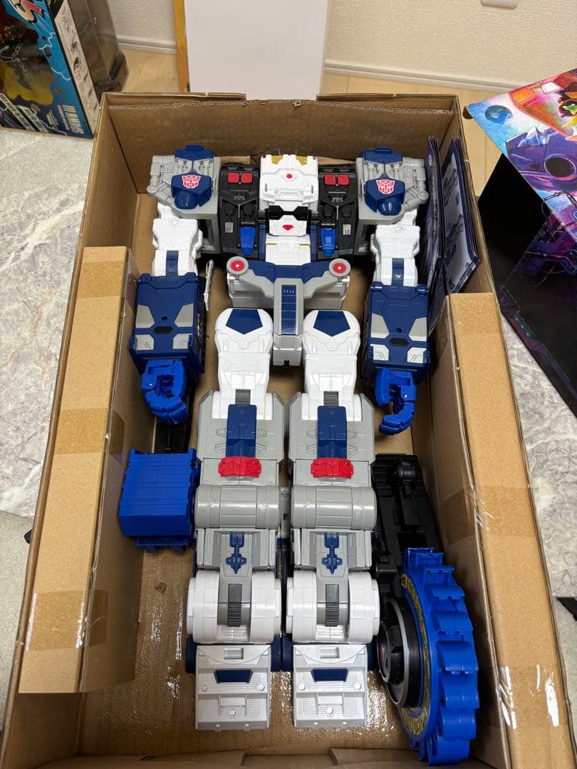 TL-14 メトロプレックス／メガロコンボイ トランスフォーマーレガシー