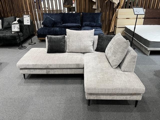 カウチソファ　ファブリック　ソファー　モダン　新品