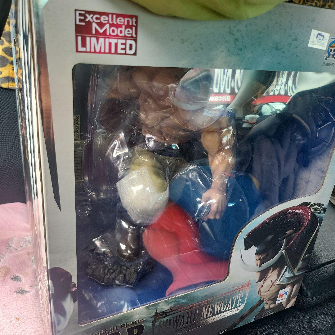 エドワード・ニューゲート フィギュア 　POPMaximum　白ひげ　初盤開封品