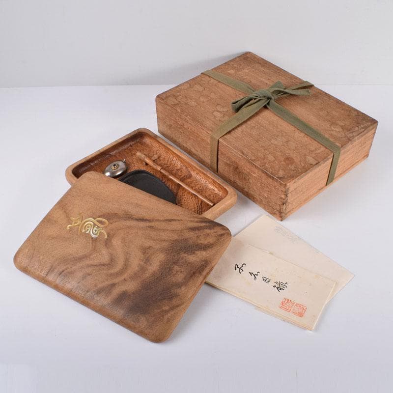 書道具　桐彫抜　螺鈿装飾　硯箱　在銘　硯　水滴　筆　一式　目録付　M　R9185