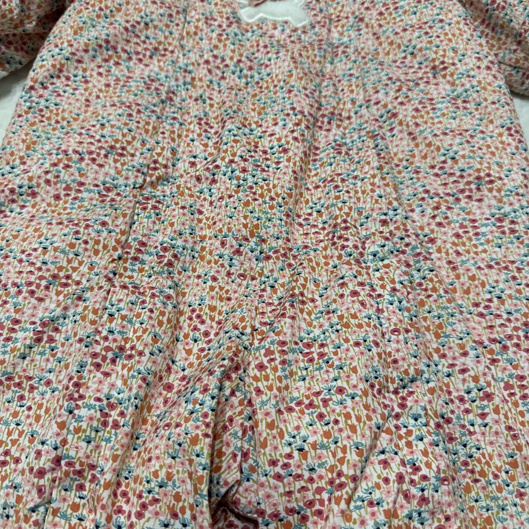 ファミリア　80 新品　リバティ　ジャンプスーツ　テリア　花柄　防寒具