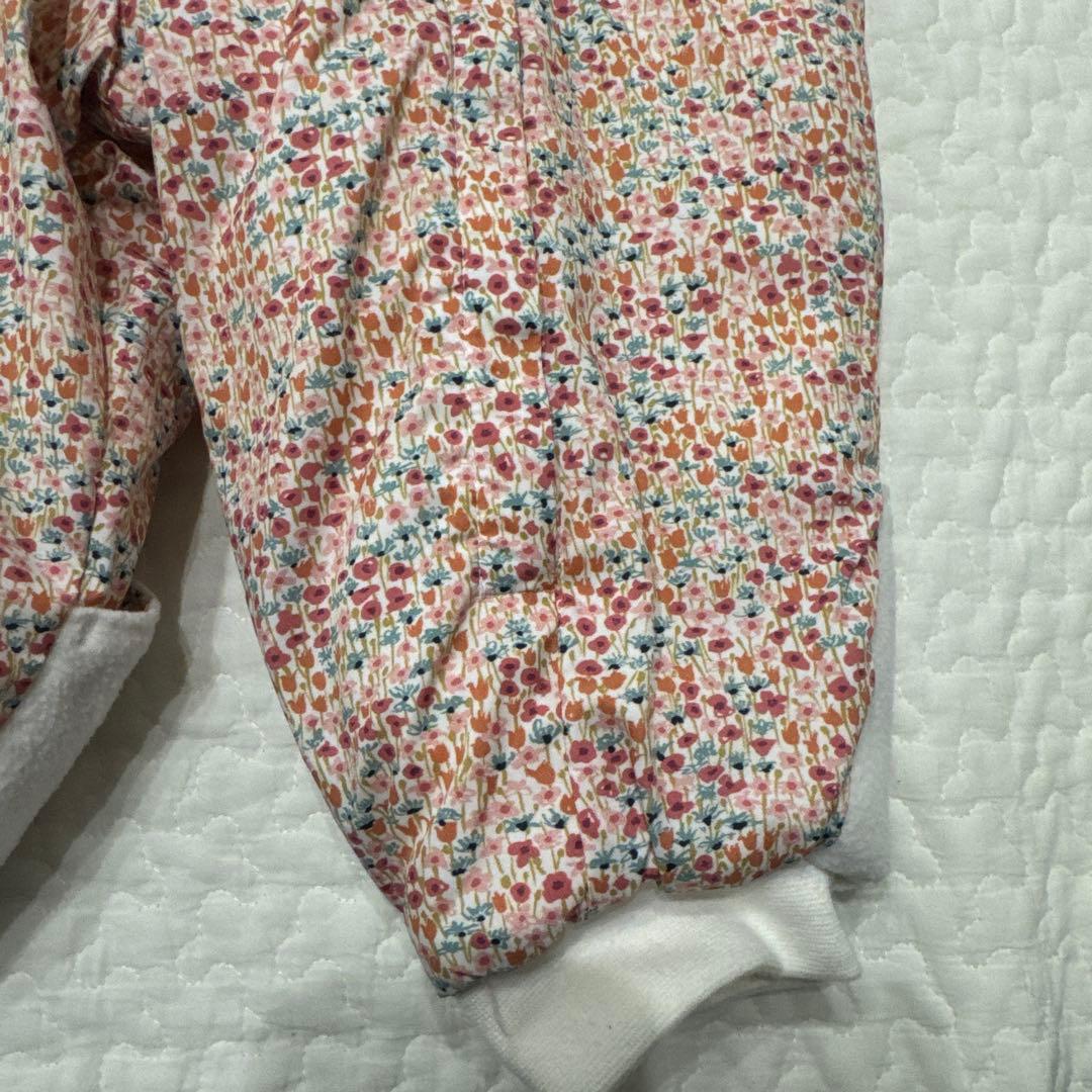 ファミリア　80 新品　リバティ　ジャンプスーツ　テリア　花柄　防寒具