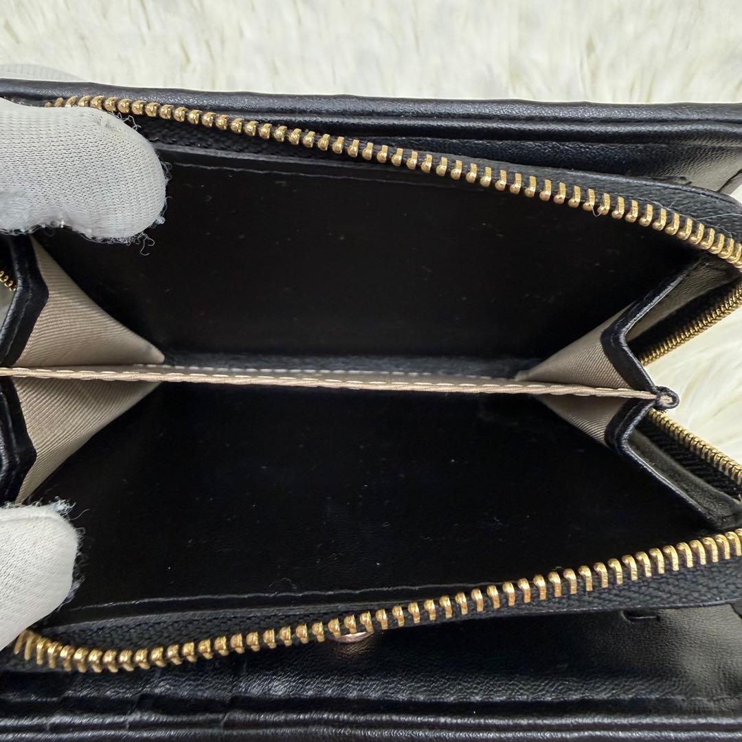 ✨美品✨ MIUMIU 二つ折り 財布 マテラッセ 黒 レザー メタルロゴ