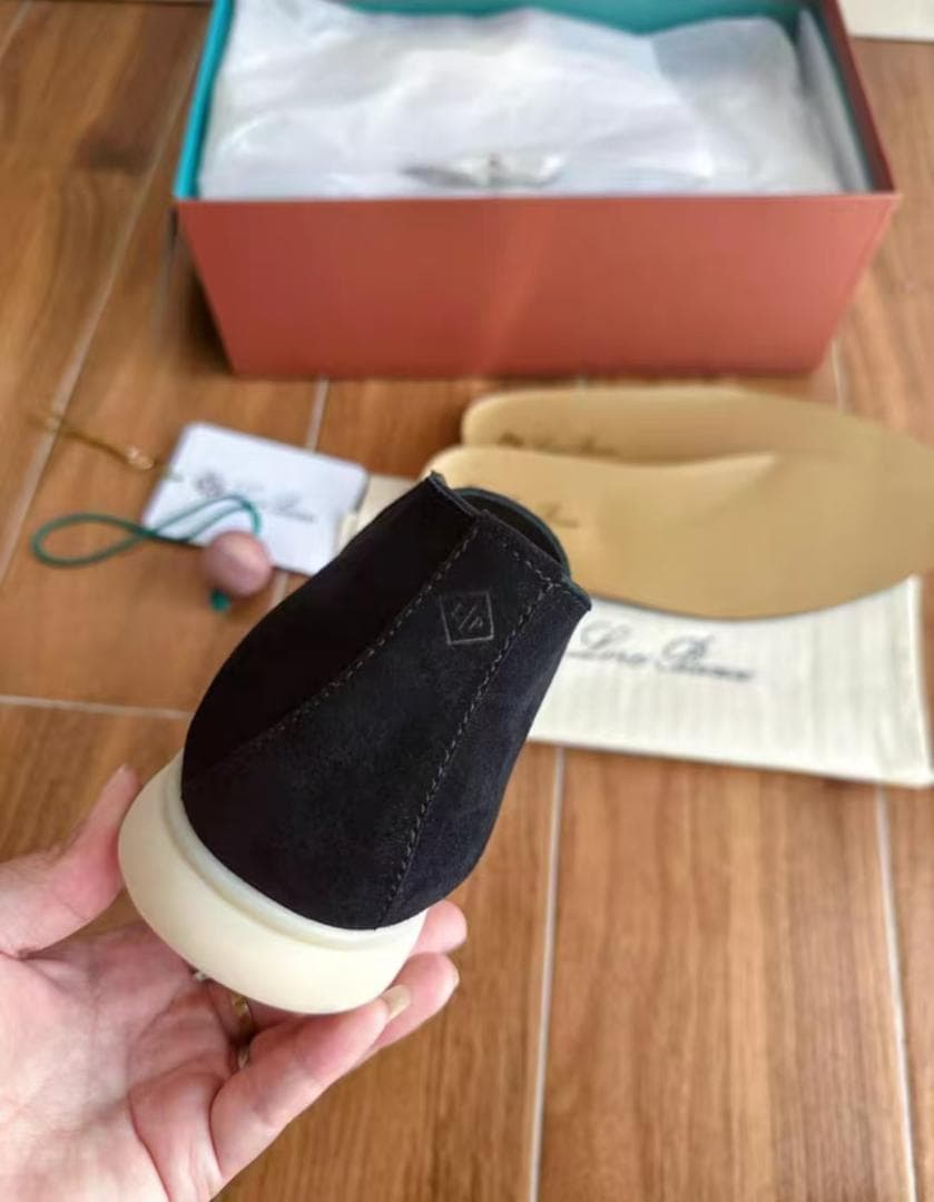 Loro piana ブラックスエードモカシン 41