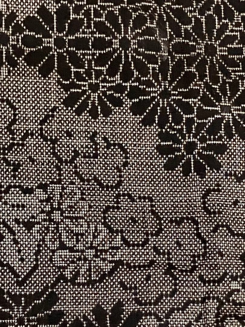 本場大島紬 経緯絣 小紋 正絹 花文 菊 桜 美品 イ6479