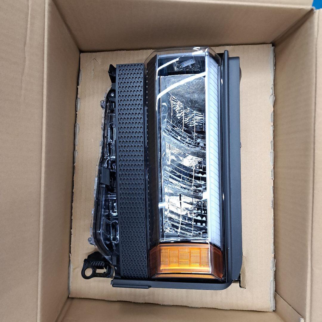 新品ランクル250VX ヘッドライト 2個セット