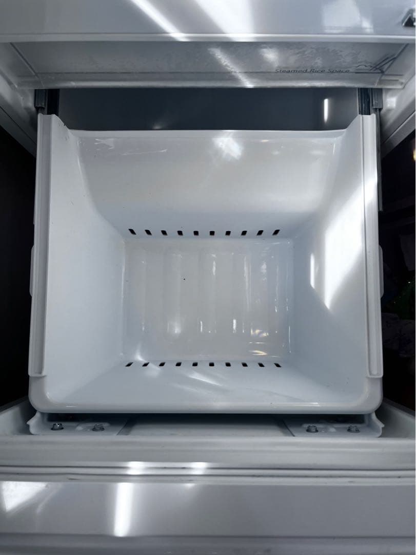 【美品】冷蔵庫 ホワイト KRSN-15A-W 154L