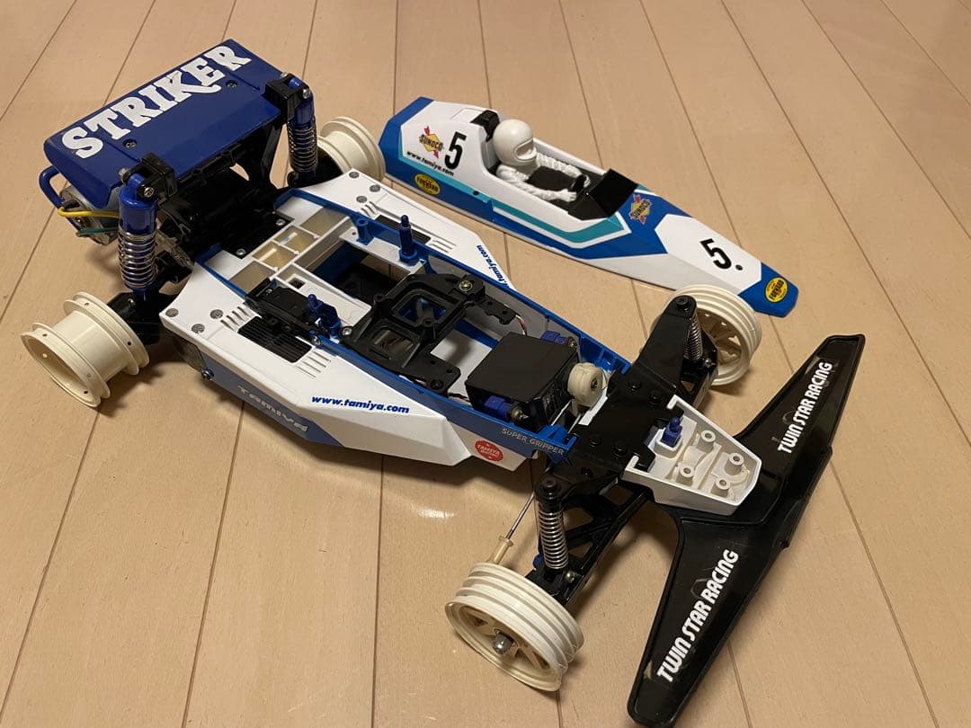 タミヤ　ラジコン　ストライカー