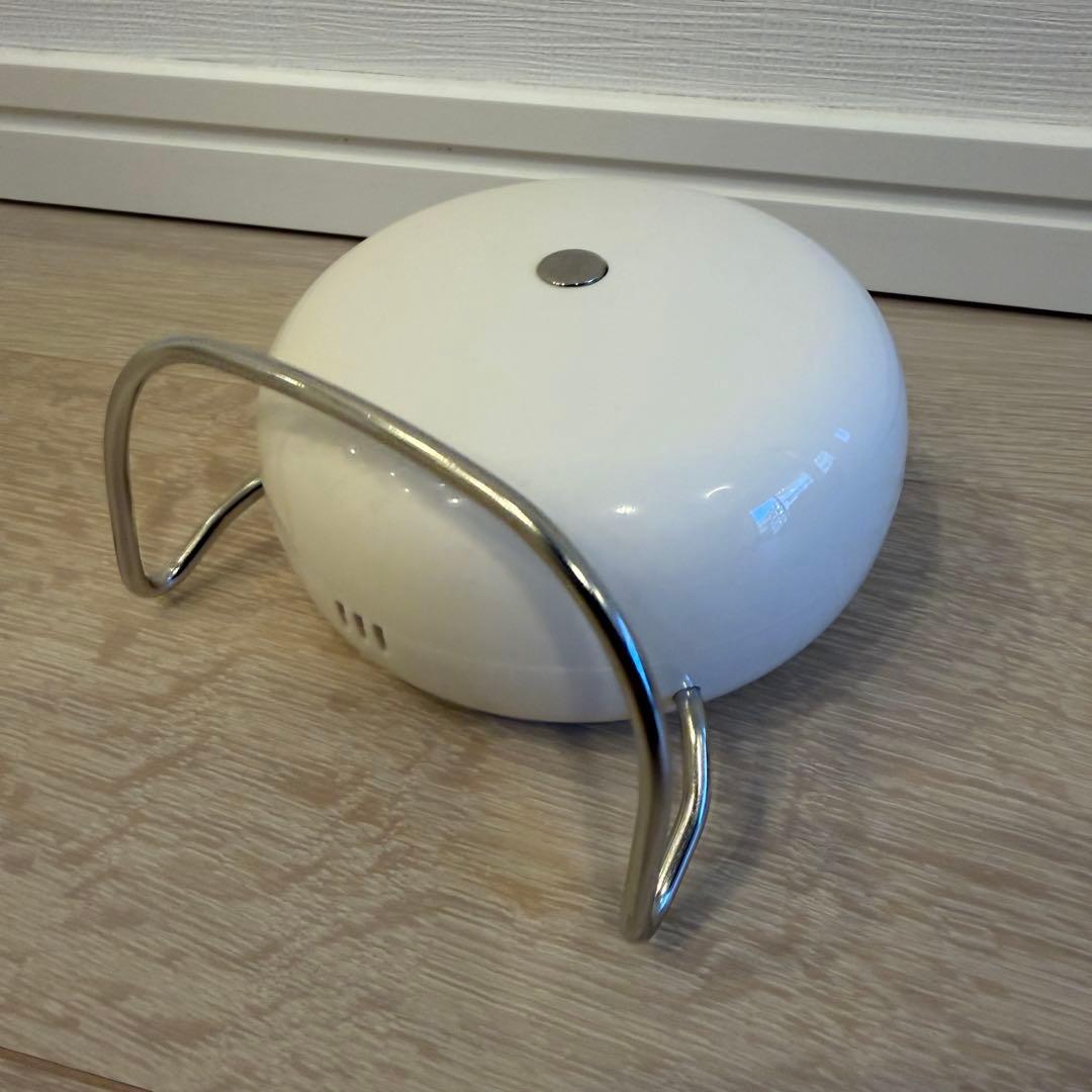 アルネ ヤコブセン ホワイト 丸型 置時計