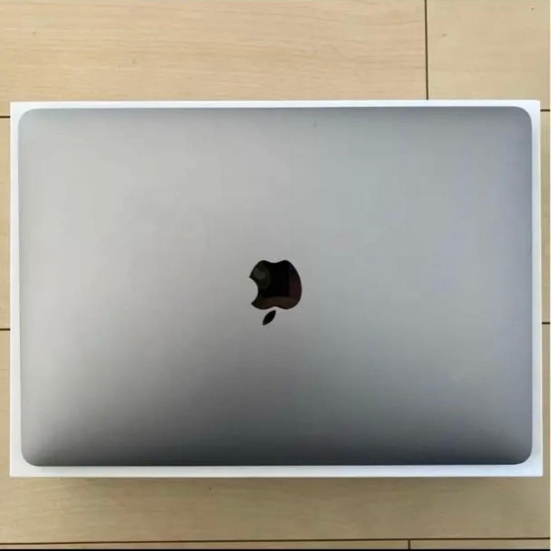 MacBook Air A1932 - USED (中古)