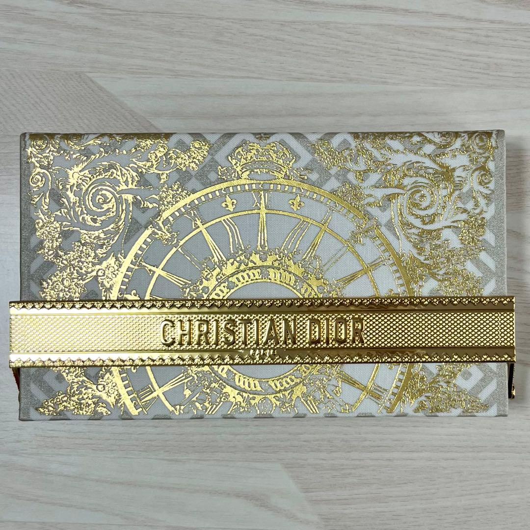 ひ*ー様 【新品未開封】Dior クリスマスコフレ2024 マルチユースパレット