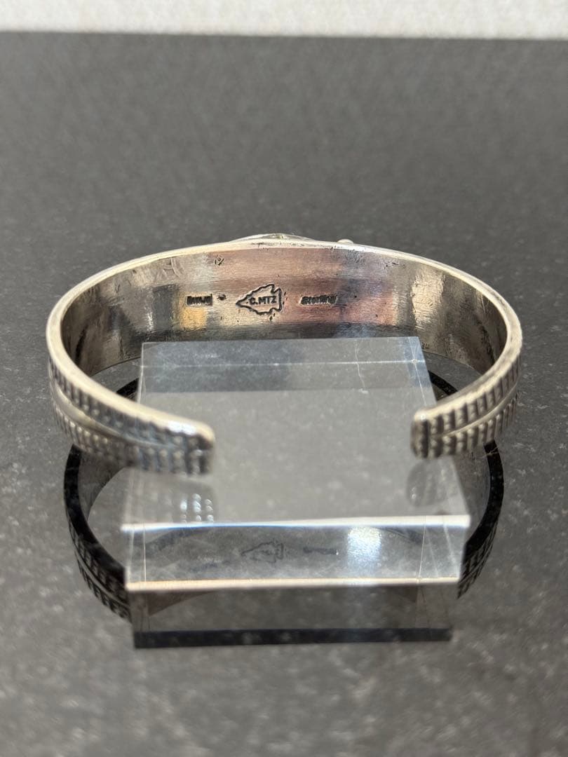 NAVAJO ナバホ Martinez ターコイズ1石 シルバーバングル