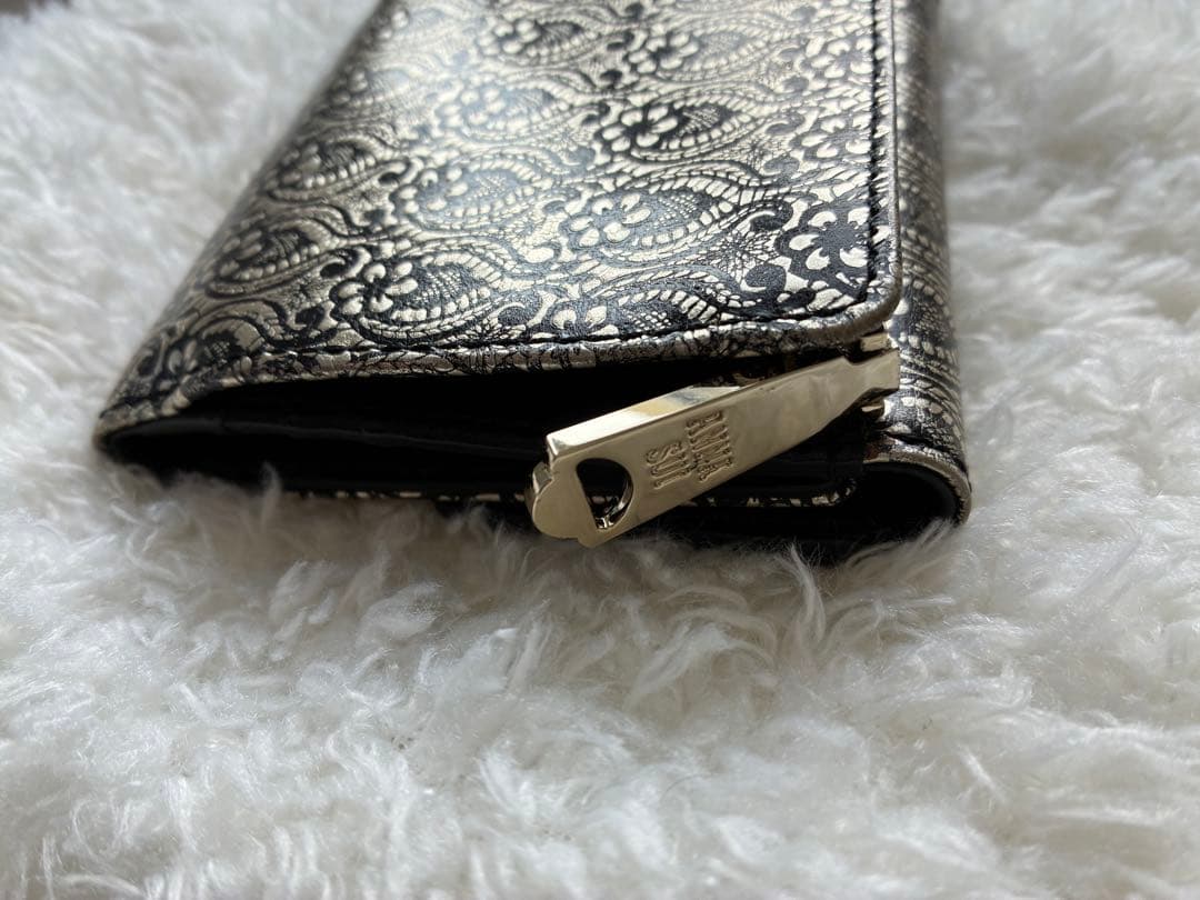 みーぷぅ◡̈⃝︎⋆︎*ANNA SUI 折財布 　ブラックゴールド L字ファスナー