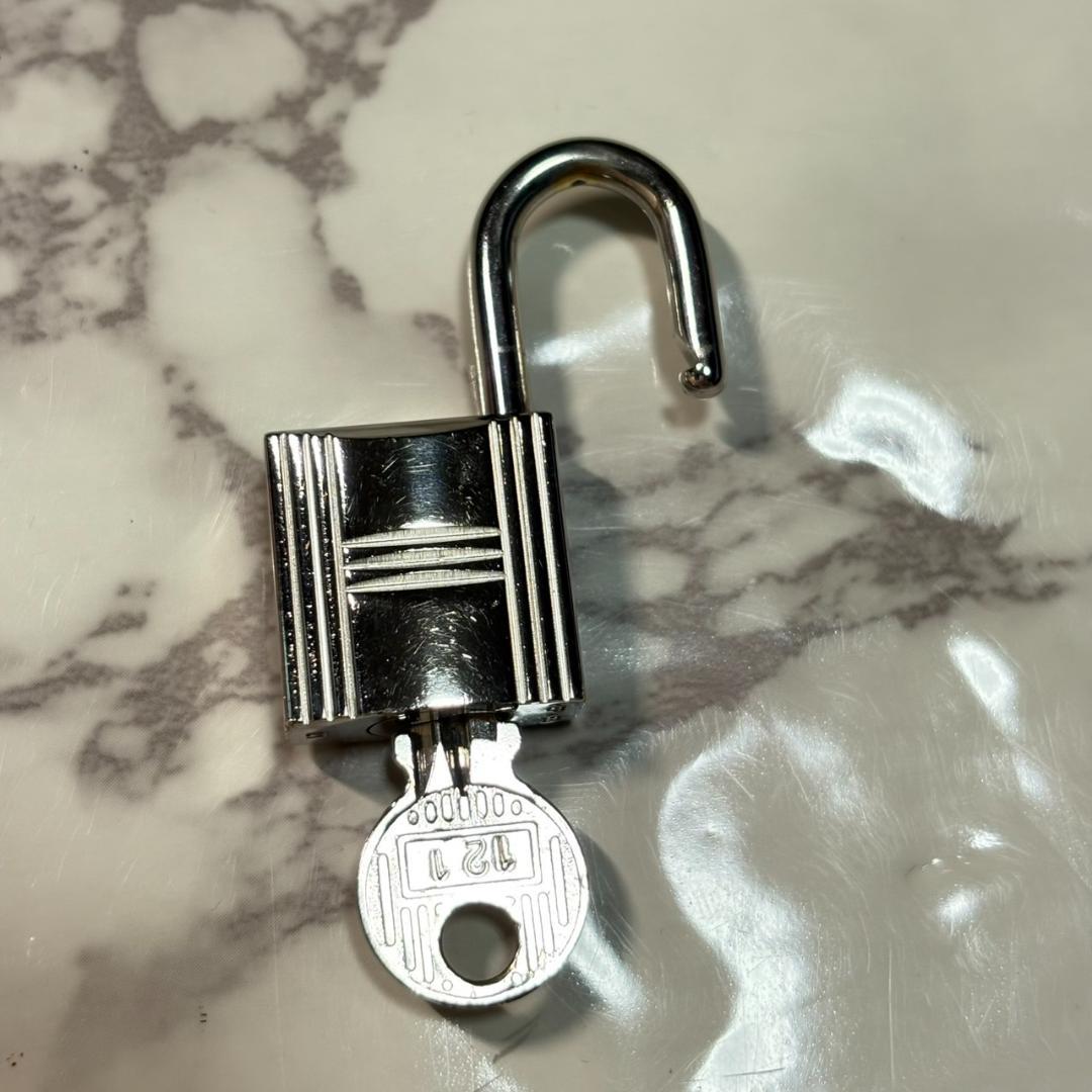 【鏡面仕上】エルメス 南京錠 鍵 No.121 シルバー #B511