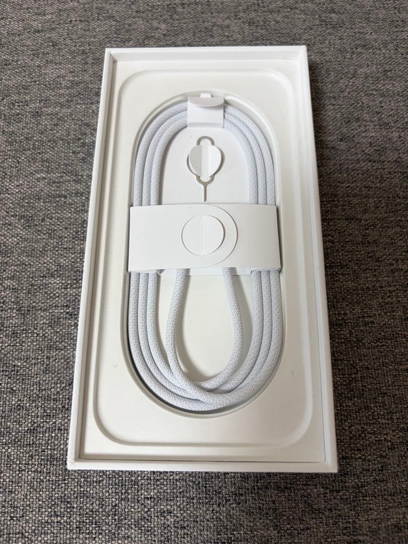 スマートフォン本体 Apple iPhone 16