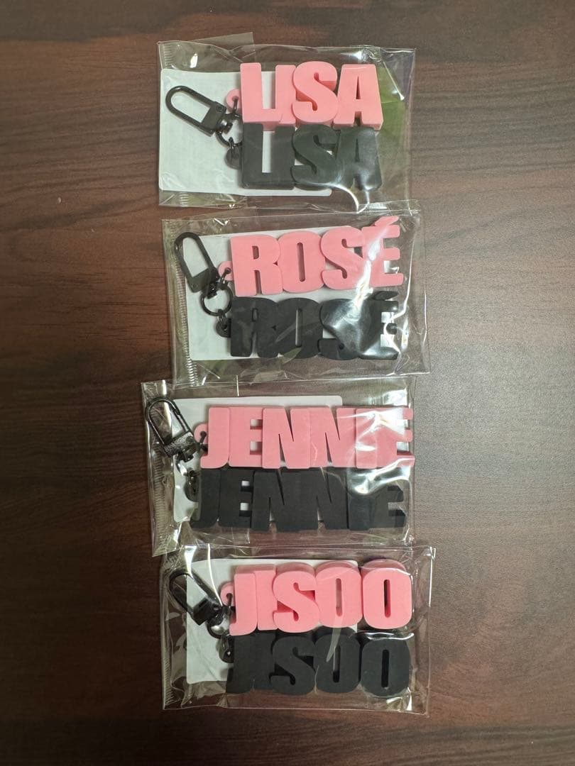 BLACKPINK DEADLINE キーリング　4種