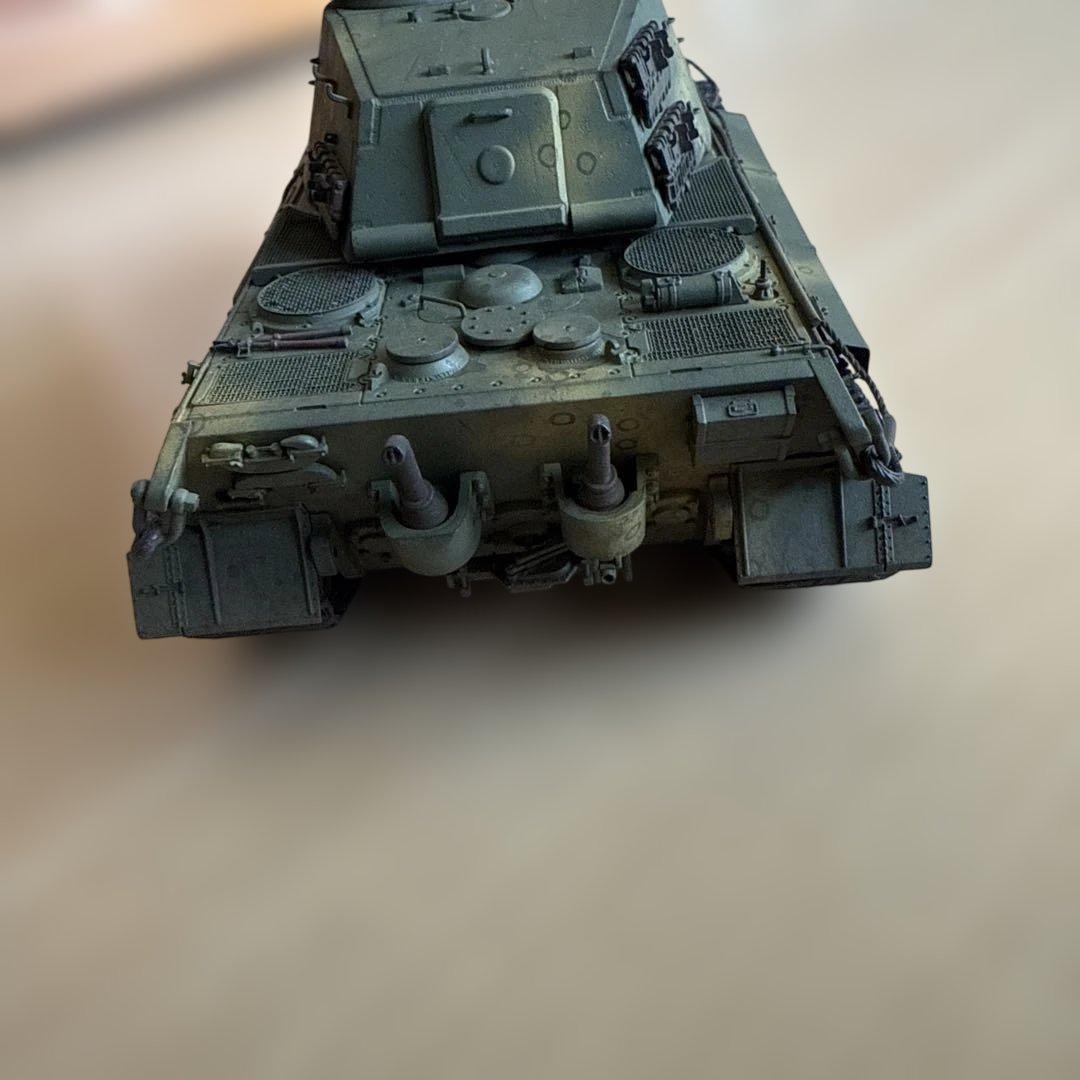 ドイツ軍 Heavy Tank King Tigerプラモデル 完成品？