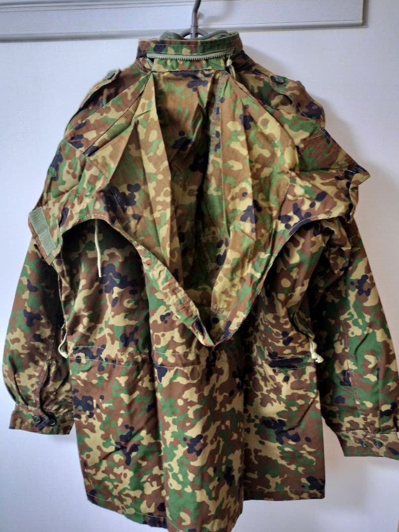 【を】陸上自衛隊・防寒戦闘外被・Lサイズ