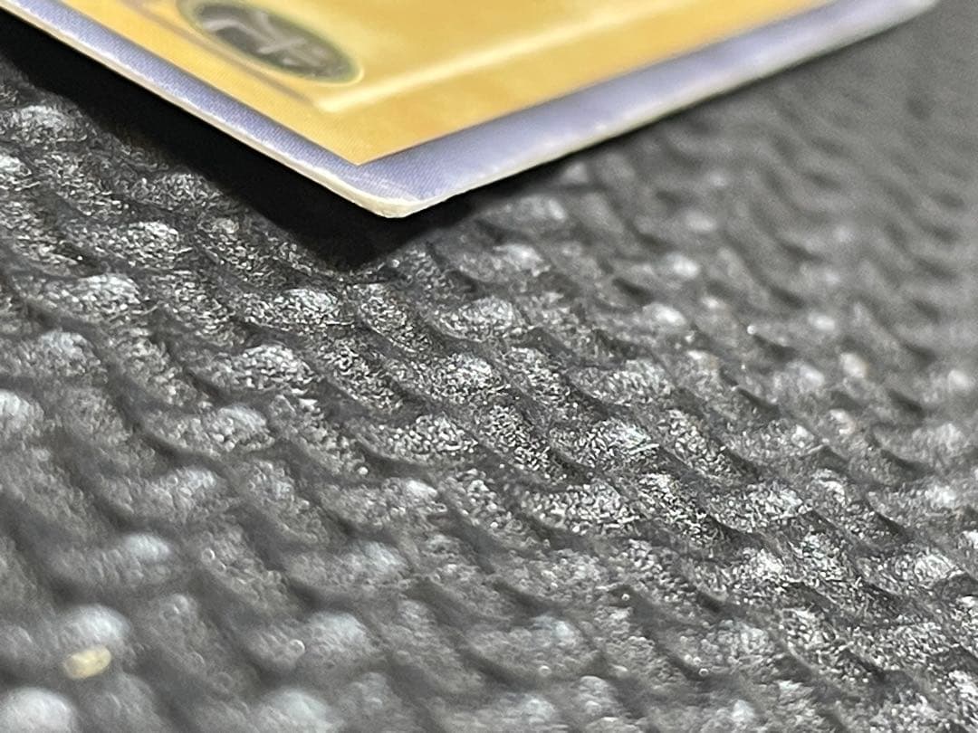 青眼の白龍レリーフ　濃青艶