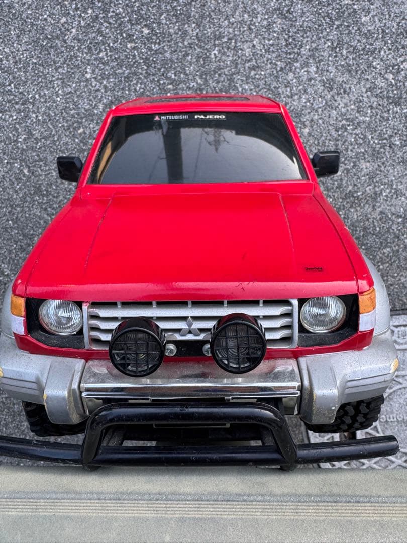 タミヤ　三菱 パジェロ　ラジコンカー 赤