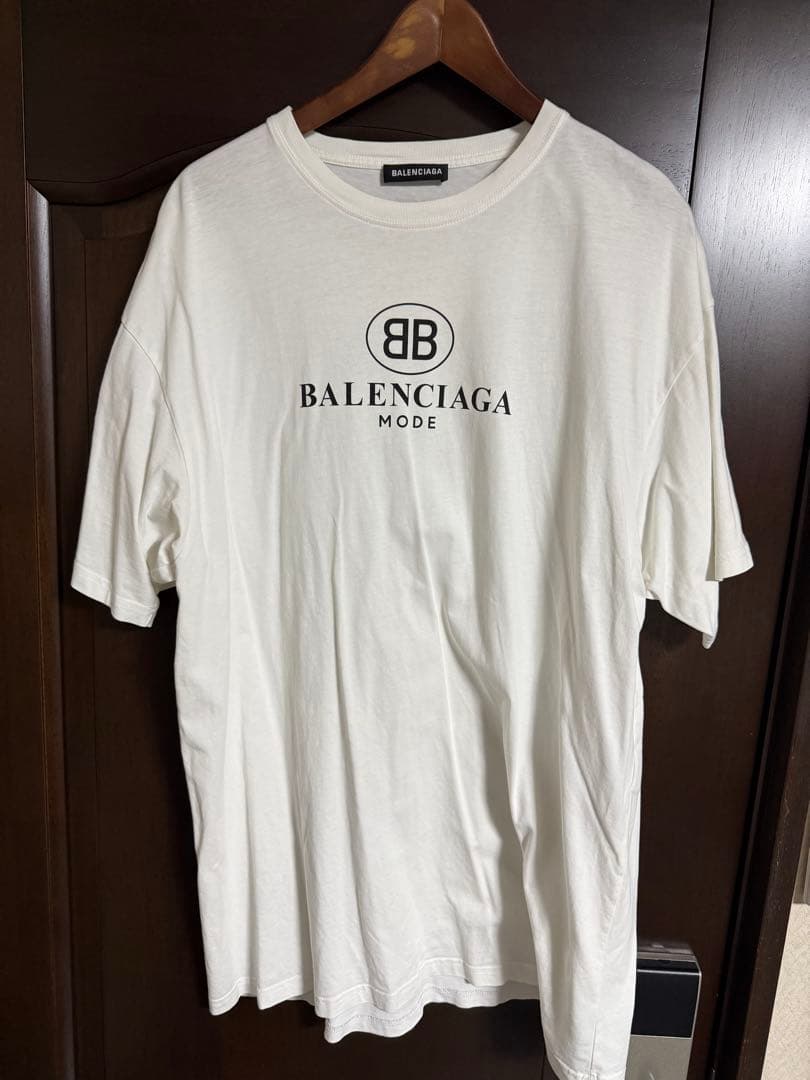 BALENCIAGA ホワイト Tシャツ