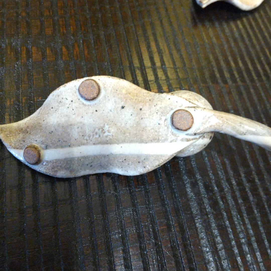 葉の形陶器製大皿等 木製台付き12点セット 工芸焼き物