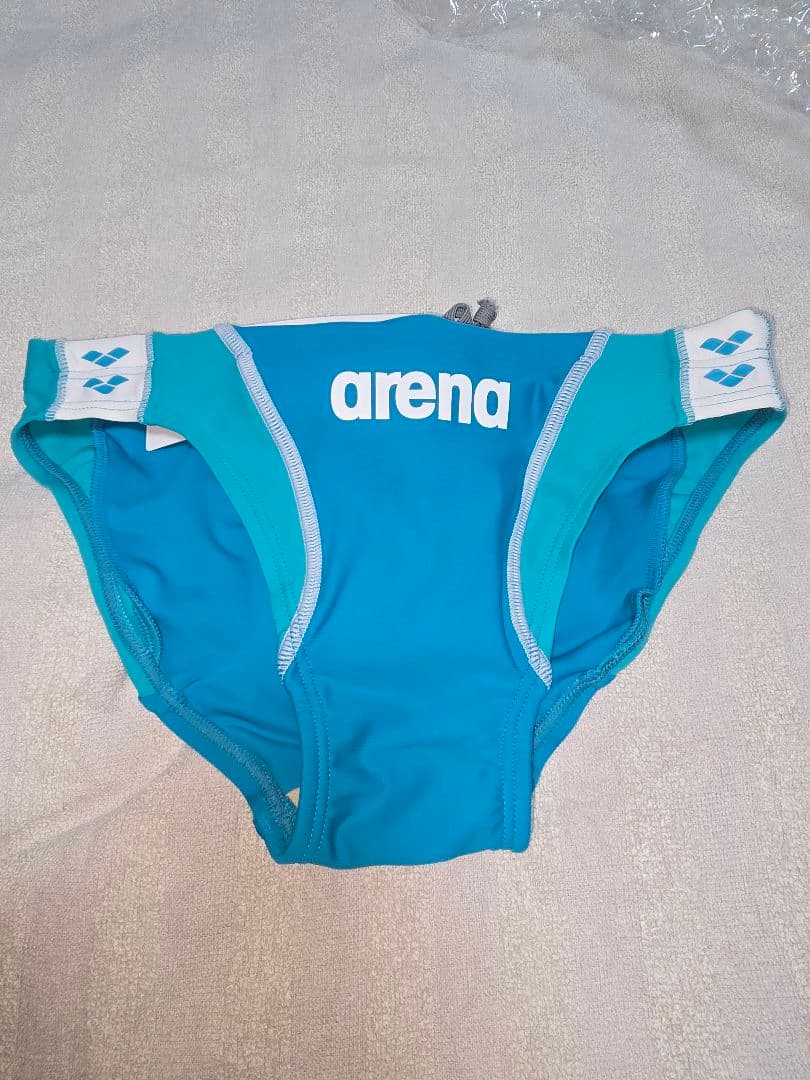 ②　アリーナ　競パン　競泳水着　Vパン