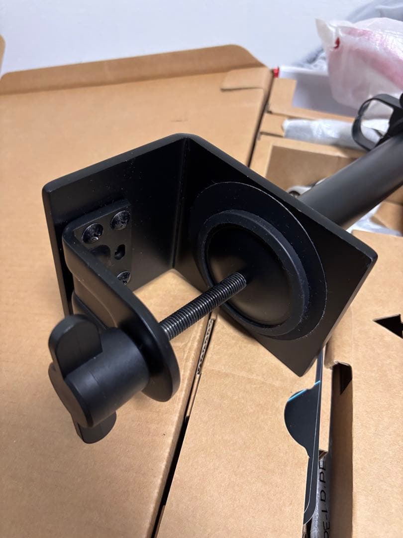 HyperX ARMADA 25 FHD ゲーミングモニター