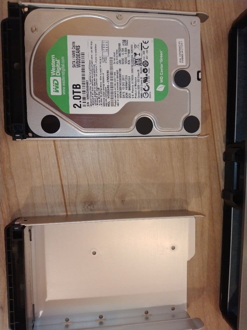 QNAP HS-210 NAS 2ベイ