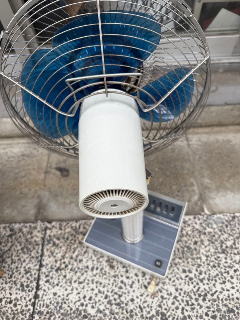 M*す様 昭和レトロ東芝Toshiba Crystal 扇風機「SF-30R」青