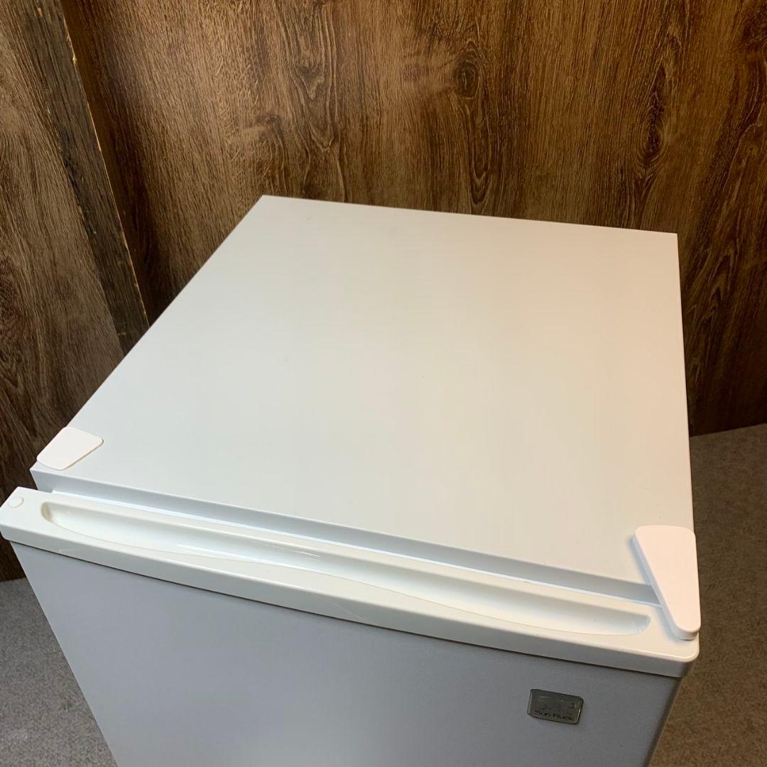 J445 サンルック 電子冷蔵庫「冷庫さん」48L SR-R4802