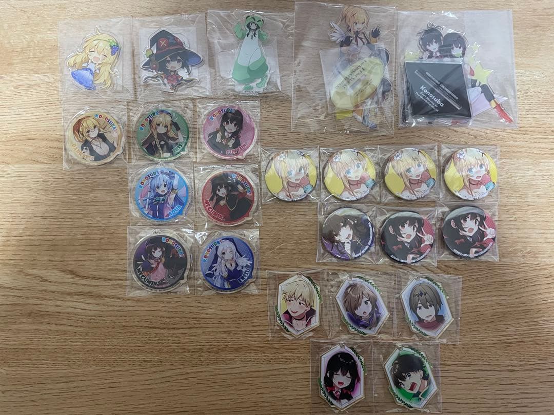 この素晴らしい世界に祝福を！　アクスタ　缶バッジ　等　めぐみん　ゆんゆん　アクア