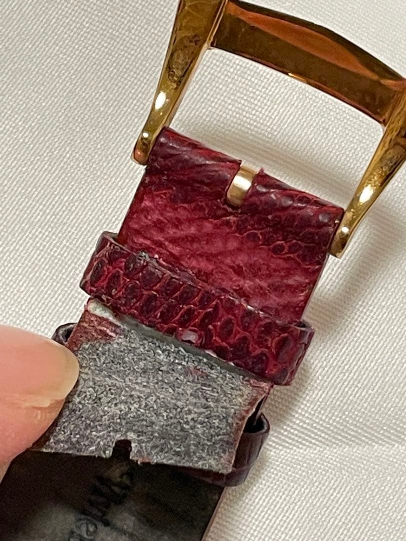 vivienne ヴィヴィアン 腕時計 サークルオーブ　電池切れ　赤