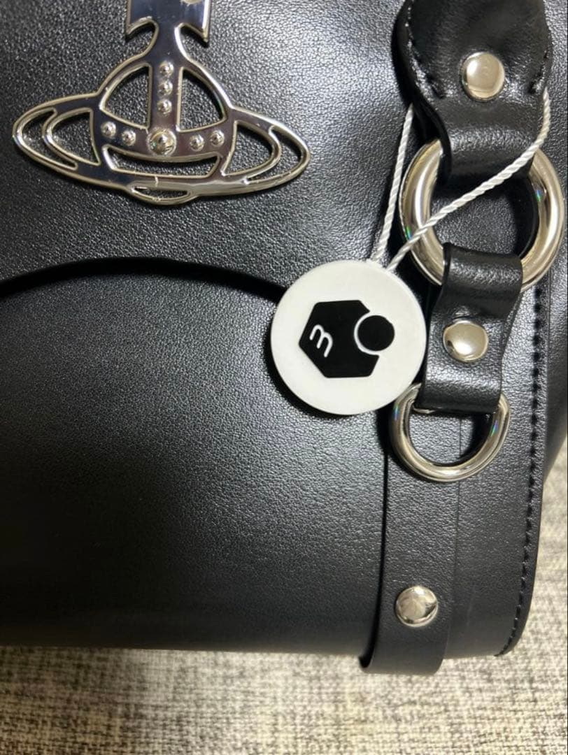 新作　Vivienne Westwood BETTY MINI ハンドバッグ