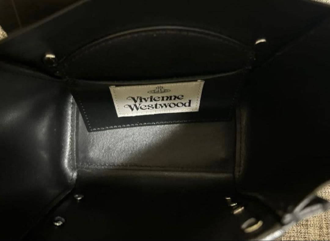 新作　Vivienne Westwood BETTY MINI ハンドバッグ