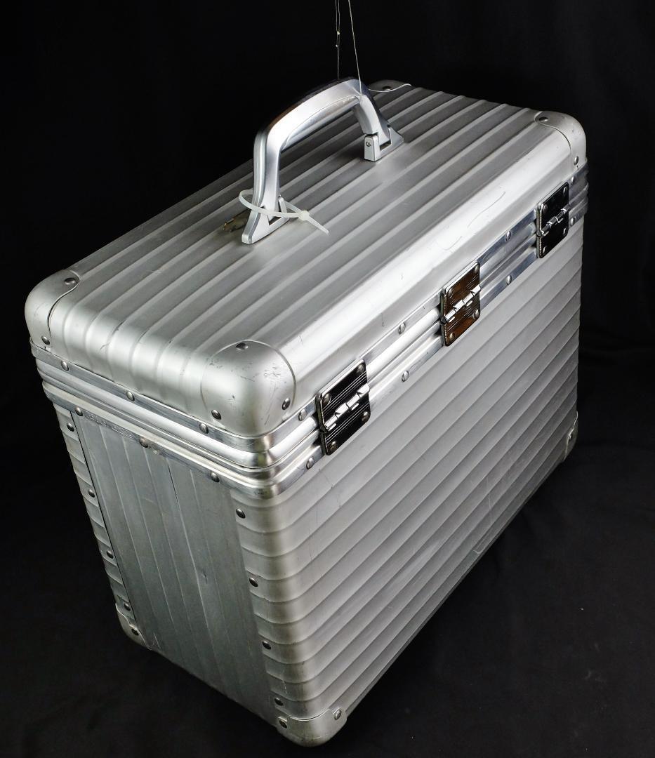 リモワ TOPAS『パイロットケース』アルミニウム（XL）38L（1420）