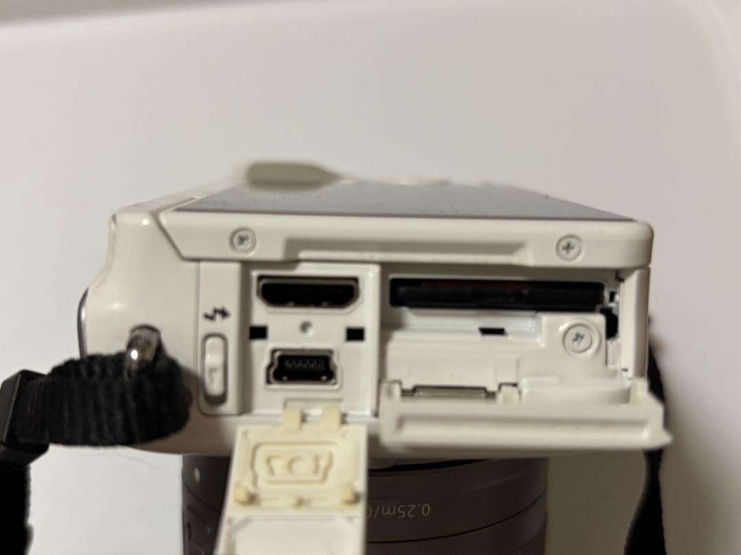 Canon EOS M10 ミラーレス一眼カメラ