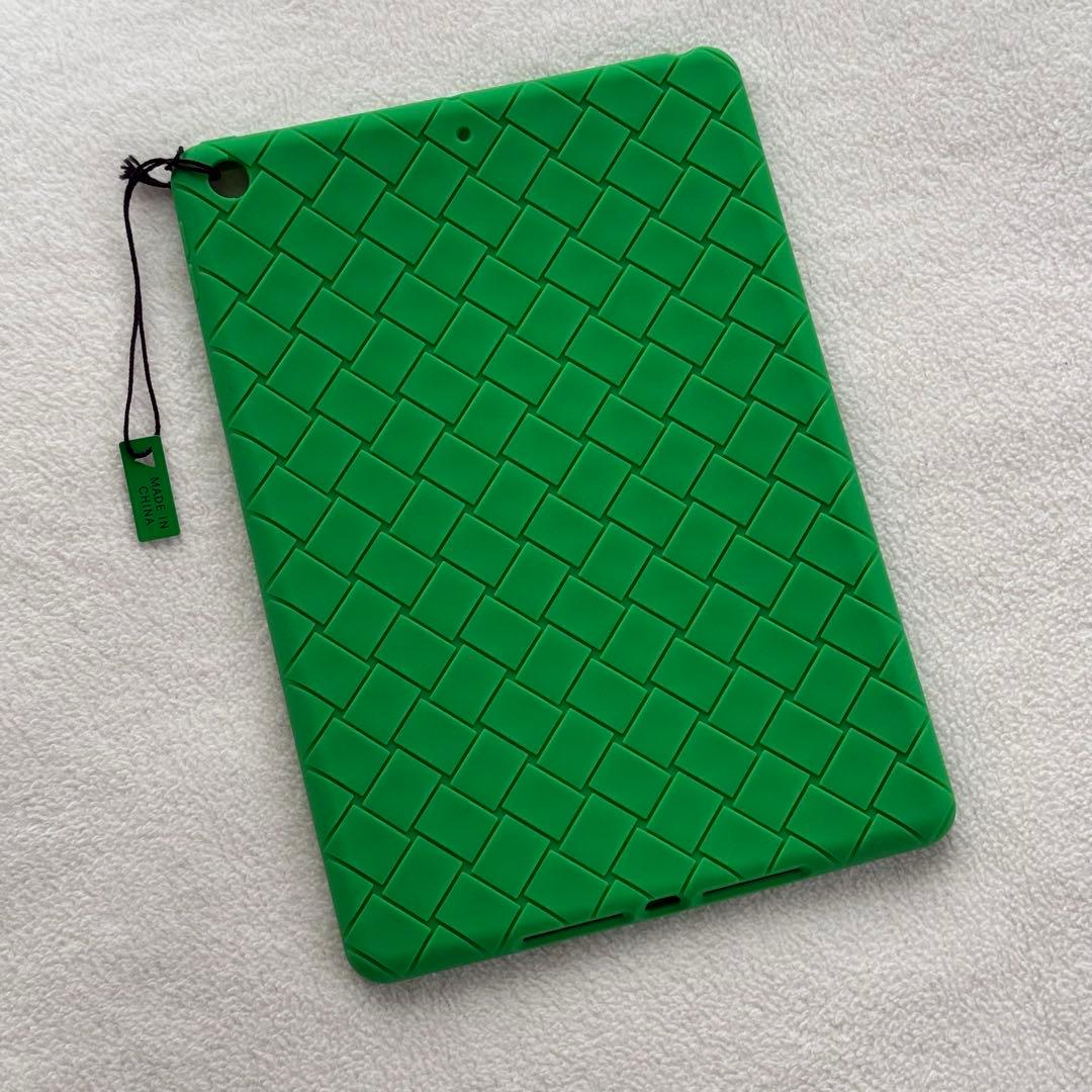 BOTTEGA VENETA iPad 10.2 ケース 緑 未使用