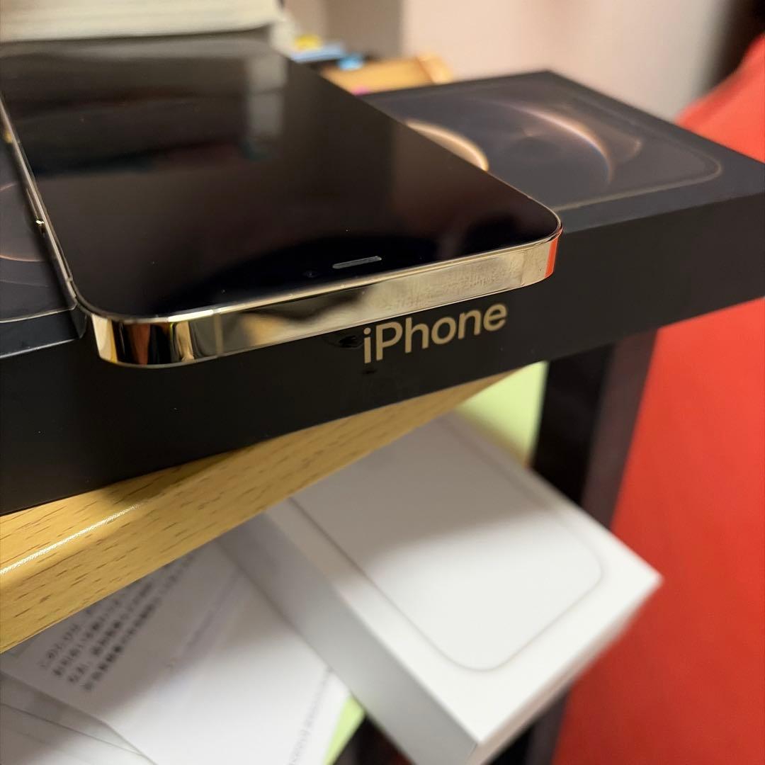 iPhone12 Pro Max 美品　付属品あり