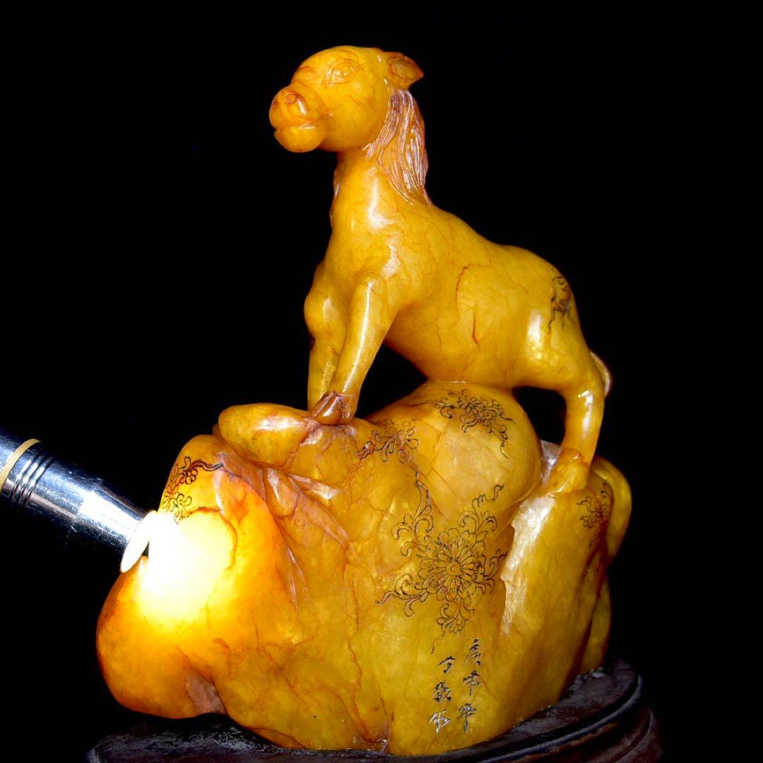 旧蔵寿山石 飾り物　篆刻家：丁敬 作　燈光凍田黄石