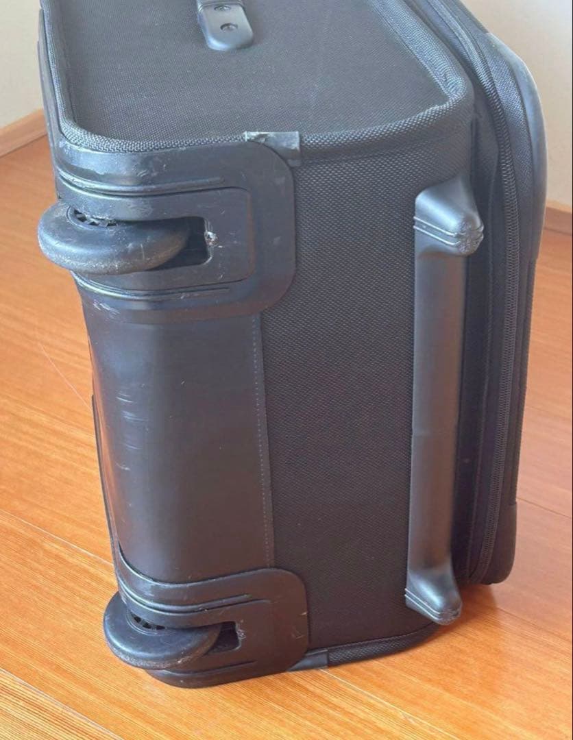 TUMIキャリーケース 2243D4 機内持込み可