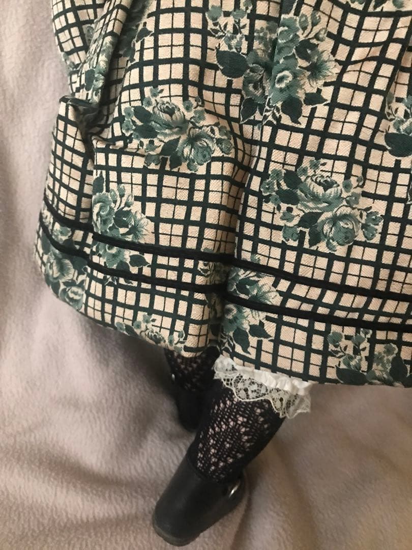 ポーセリアンドール　約50cm　　陶器人形