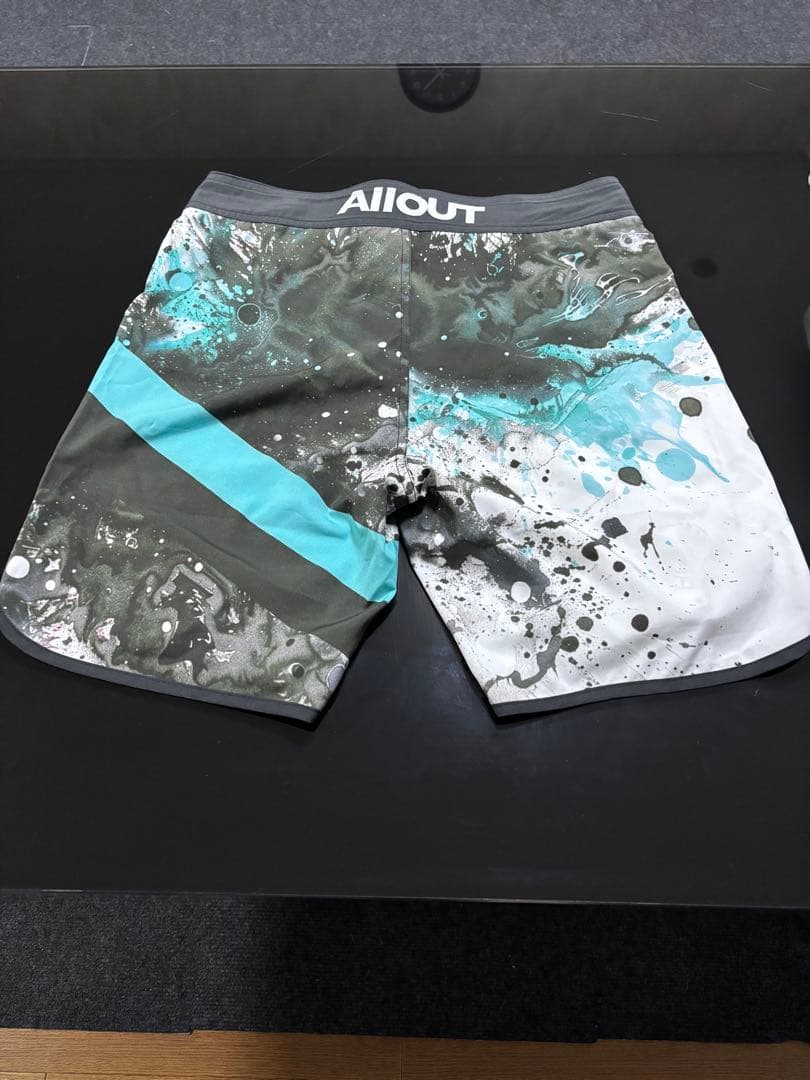 ALL OUT ステージショーツ メンズフィジーク 28