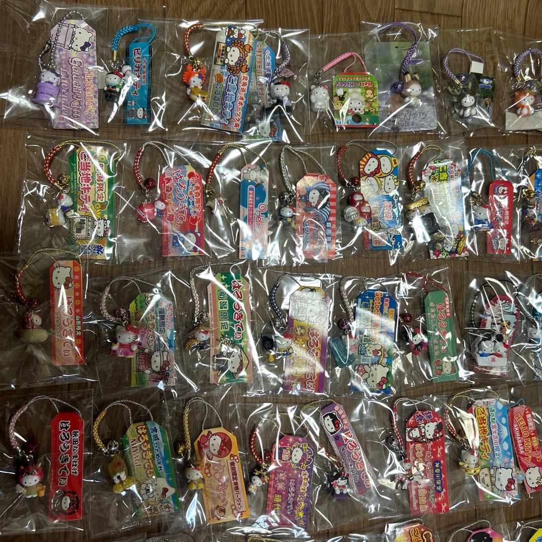 ご当地キティ根付け