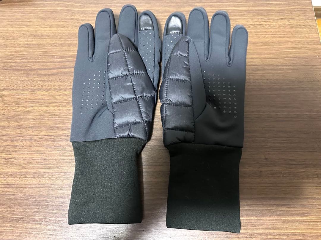   カナダグース　手袋　５２５４M カラーブラック