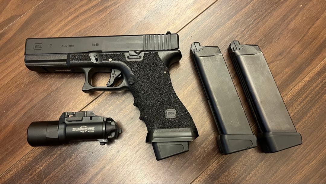 Glock 17 カスタム gen.3 X300Uレプリカ 東京マルイ